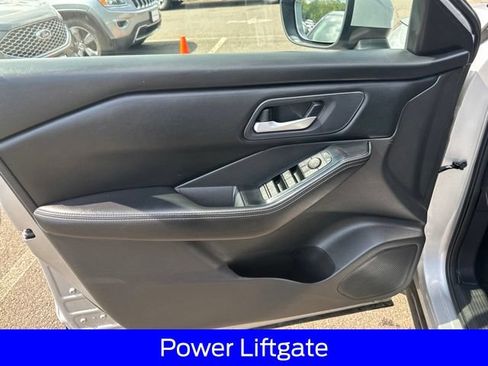 Used 2024 Nissan Rogue SV AWD/4WD image 17