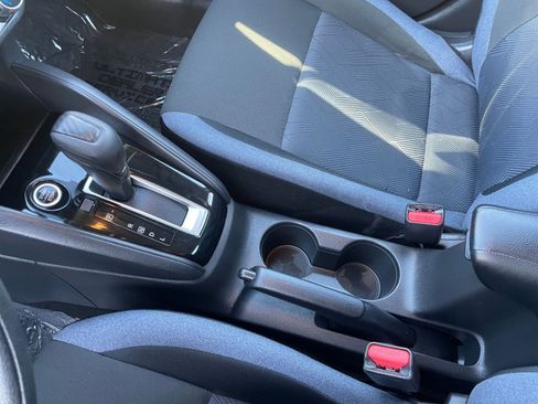 Used 2025 Nissan Versa SV image 41