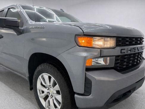 Used 2019 Chevrolet Silverado 1500 Custom w/ Custom Value Package image 33