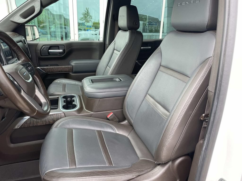 Used 2021 GMC Sierra 1500 Denali w/ Denali Ultimate Package AWD/4WD image 17