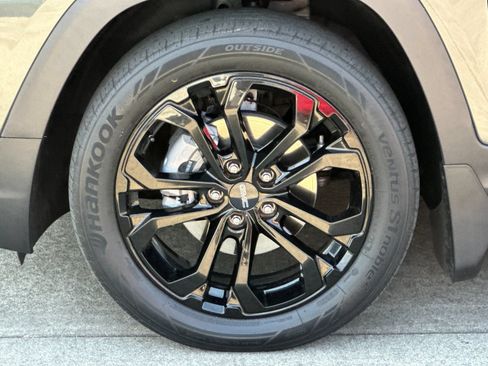 Used 2020 GMC Terrain SLE w/ Elevation Edition AWD/4WD image 23