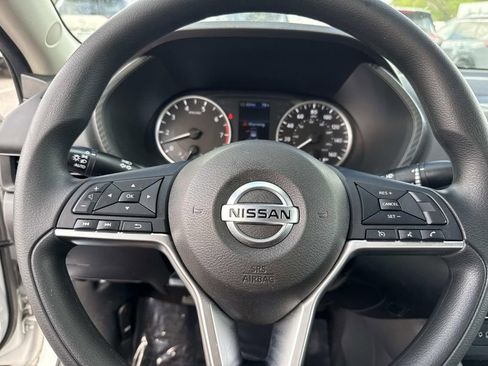 Certified 2022 Nissan Sentra S image 27