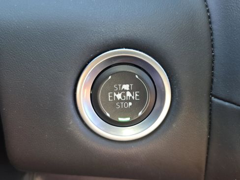 Used 2024 GMC Yukon Denali Ultimate image 30