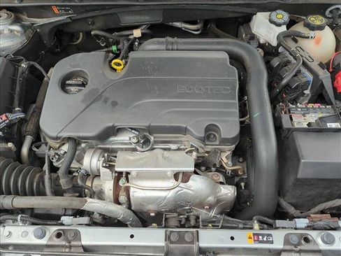 Used 2024 Chevrolet Malibu LT FWD image 22