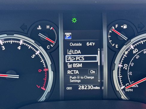 Used 2024 Toyota 4Runner Limited image 22