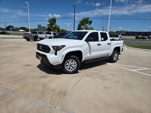 New 2026 Toyota Tacoma SR AWD/4WD image 3