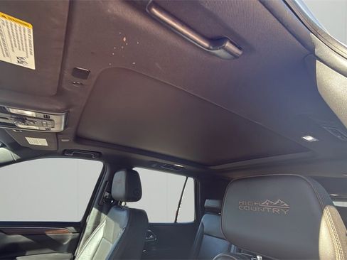 Used 2022 Chevrolet Tahoe High Country image 20