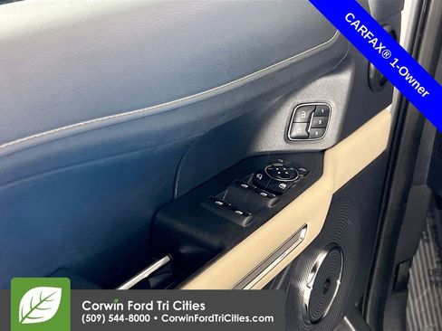 Used 2024 Ford Expedition Limited image 12