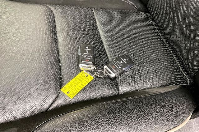 Used 2022 RAM 1500 Laramie AWD/4WD image 13