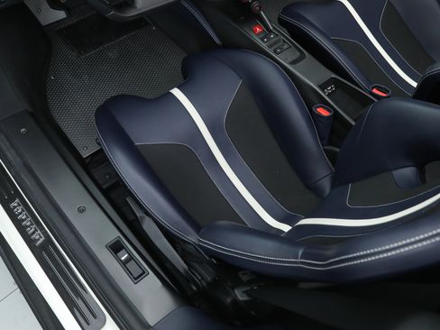 Certified 2020 Ferrari 488 Pista Spider image 30