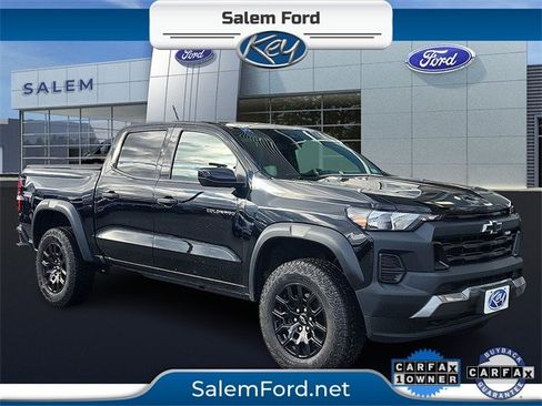 Used 2024 Chevrolet Colorado Trail Boss w/ Advanced Trailering Package image 1