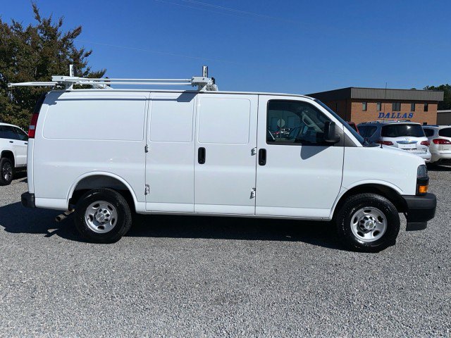 Used 2025 Chevrolet Express 2500 w/ Driver Convenience Package RWD image 7