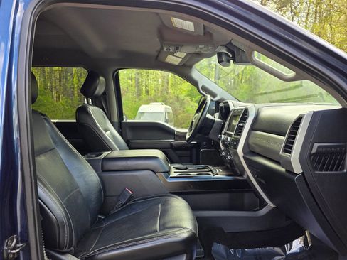 Used 2018 Ford F250 Lariat w/ Lariat Ultimate Package AWD/4WD image 34