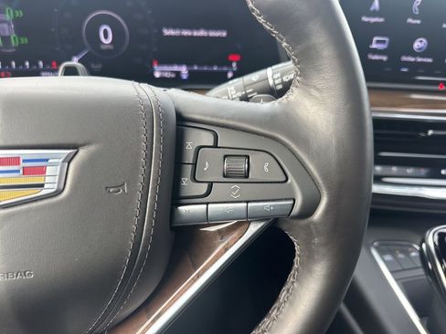 Used 2024 Cadillac Escalade ESV Premium Luxury Platinum image 19