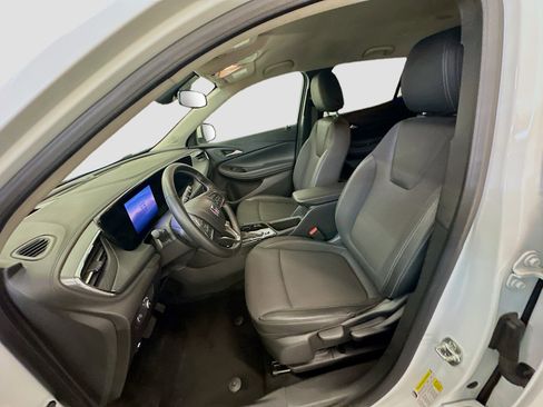 Used 2025 Buick Encore GX Preferred AWD/4WD image 13