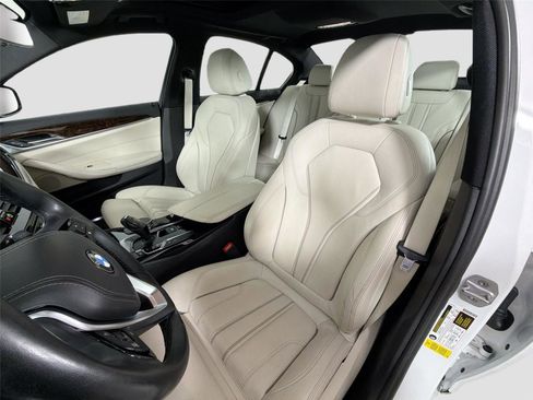 Used 2017 BMW 530i RWD image 20