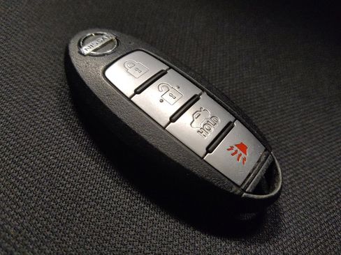 Used 2022 Nissan Sentra SV image 32