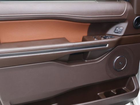 Used 2024 Ford Expedition King Ranch RWD image 18