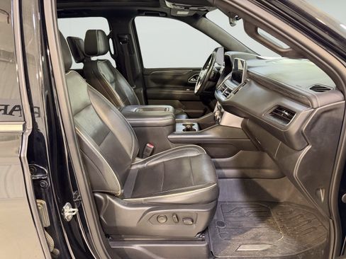 Used 2021 GMC Yukon SLT w/ SLT Luxury Plus Package RWD image 13