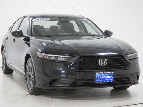 Used 2023 Honda Accord EX image 15