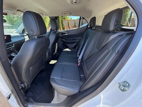Used 2025 Buick Encore GX Preferred AWD/4WD image 24