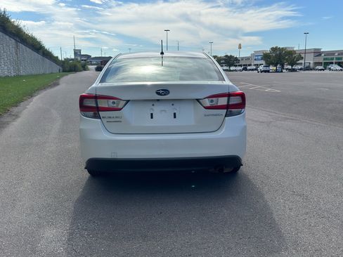 Used 2020 Subaru Impreza 2.0i image 4