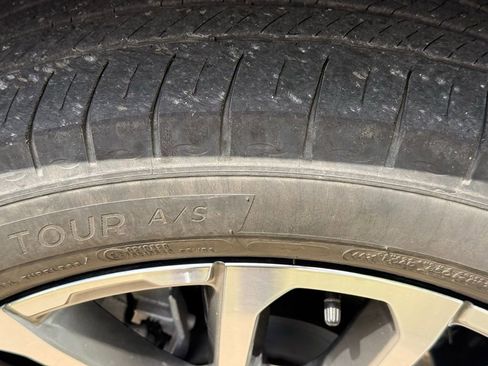 Used 2023 GMC Acadia Denali w/ Trailering Package FWD image 46