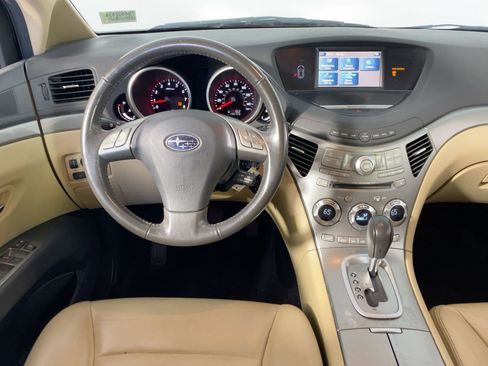 Used 2011 Subaru Tribeca Limited w/ PWR Moonroof & Navigation Pkg image 4