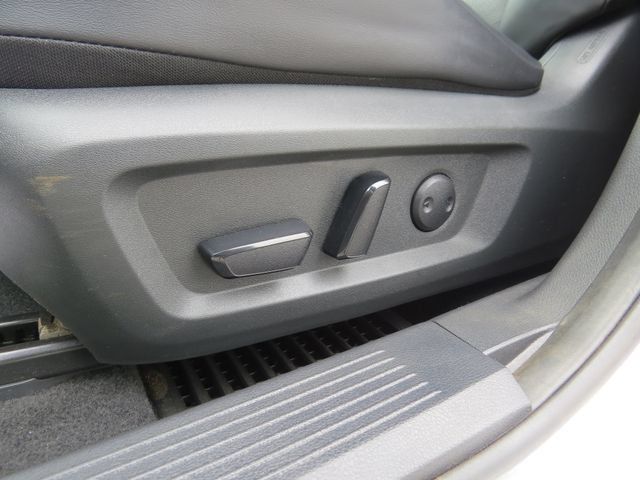 Used 2023 Nissan Rogue SV w/ SV Premium B Package FWD image 15