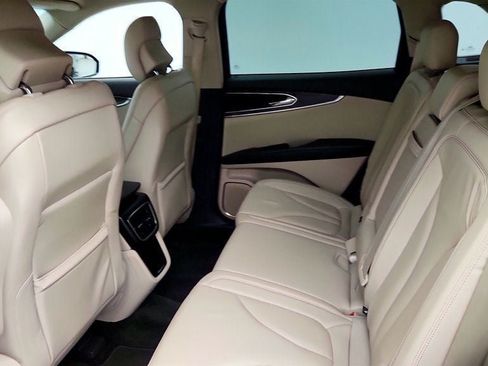 Used 2016 Lincoln MKX Select w/ Select Plus Package FWD image 20
