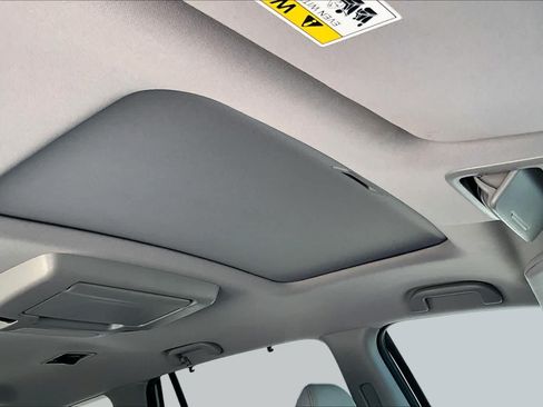 Used 2019 Honda Pilot Touring image 13