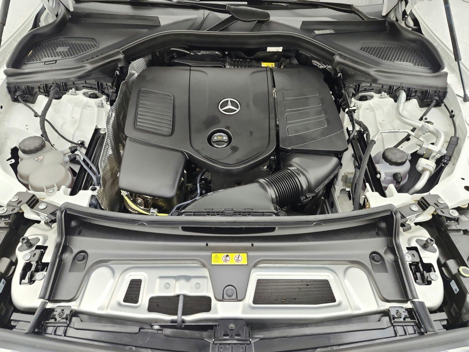 Certified 2026 Mercedes-Benz GLC 300 4MATIC image 17