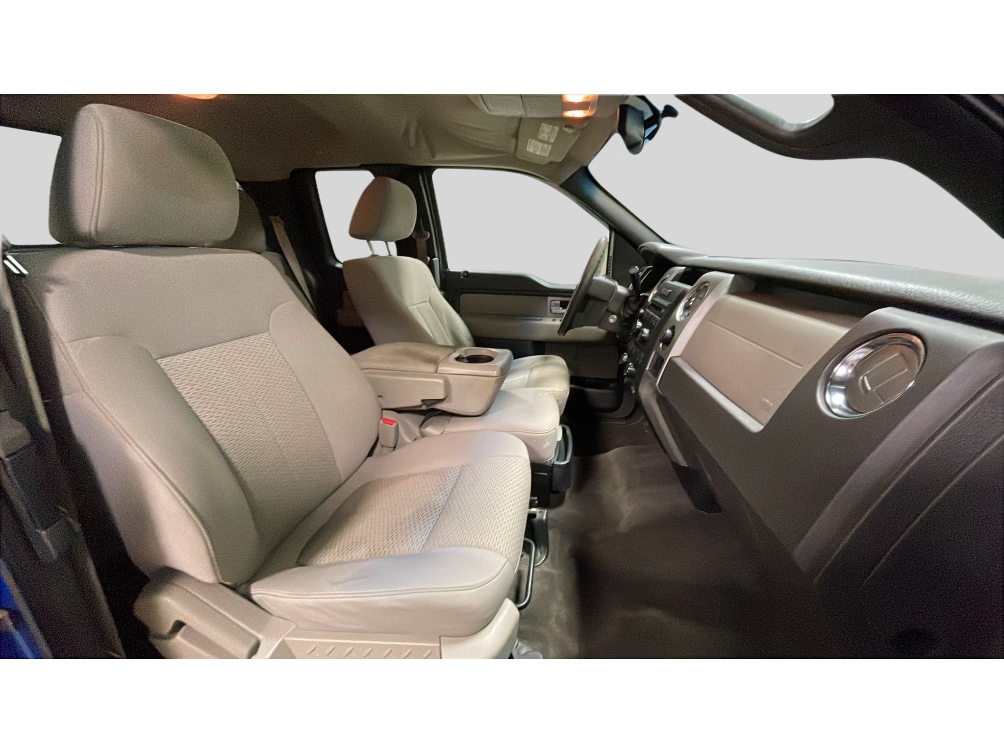 Used 2010 Ford F150 XLT AWD/4WD image 16
