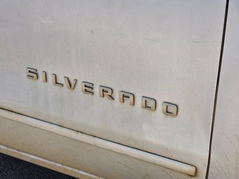 Used 2016 Chevrolet Silverado 1500 LT w/ LPO, Off-Road Sport Package AWD/4WD image 15
