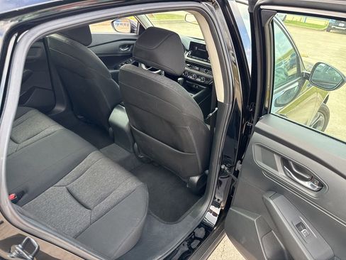 Used 2023 Honda Accord EX image 10
