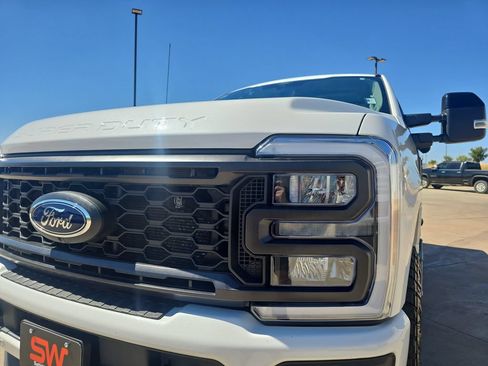 Used 2024 Ford F250 Lariat w/ Lariat Ultimate Package AWD/4WD image 31