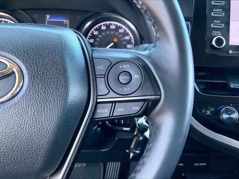 Used 2024 Toyota Camry SE image 23