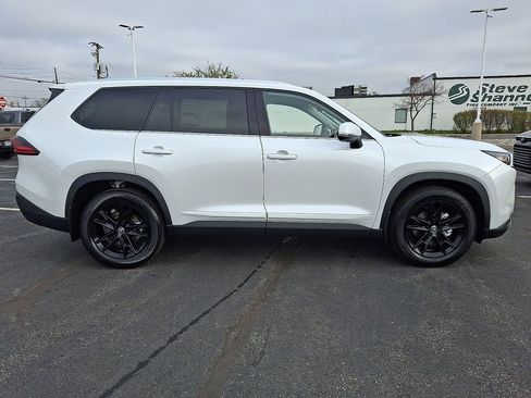 New 2026 Toyota Grand Highlander AWD image 8