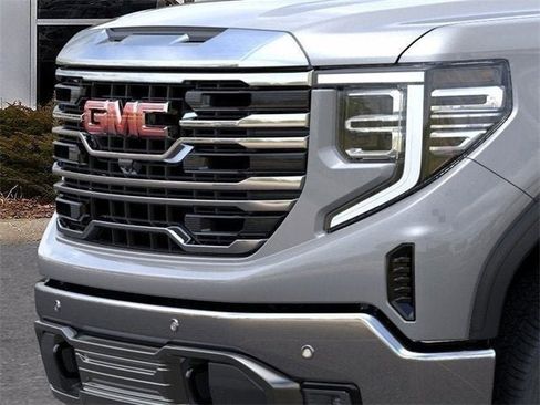 New 2026 GMC Sierra 1500 SLT image 37