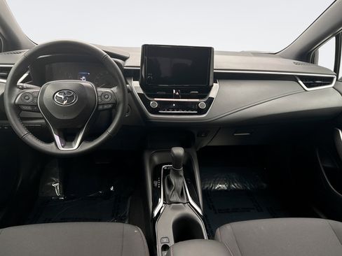 Used 2025 Toyota Corolla SE image 14