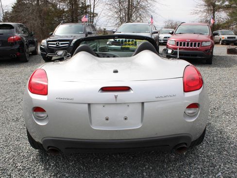 Used 2006 Pontiac Solstice Convertible w/ Premium Package image 8