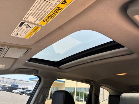 Used 2017 Honda CR-V Touring image 22
