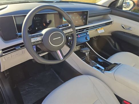 New 2026 Hyundai Tucson SEL image 15