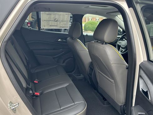 New 2026 Chevrolet Trax ACTIV w/ Sunroof Package image 12