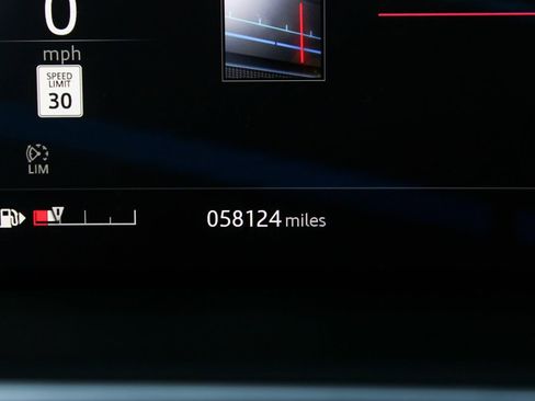 Used 2020 Land Rover Range Rover Sport HST image 27