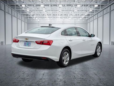 Used 2025 Chevrolet Malibu LS image 5