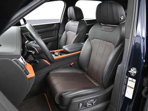 Certified 2020 Bentley Bentayga image 5
