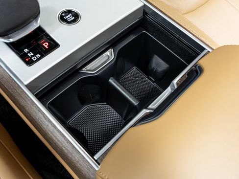 Used 2025 Land Rover Range Rover SE AWD/4WD image 70