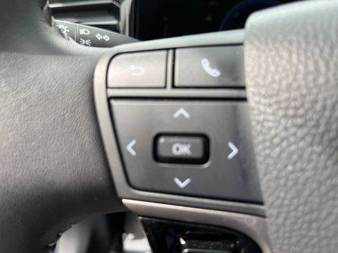 Used 2025 Toyota Camry SE AWD/4WD image 15