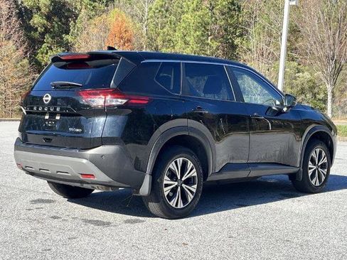 Certified 2023 Nissan Rogue SV image 24